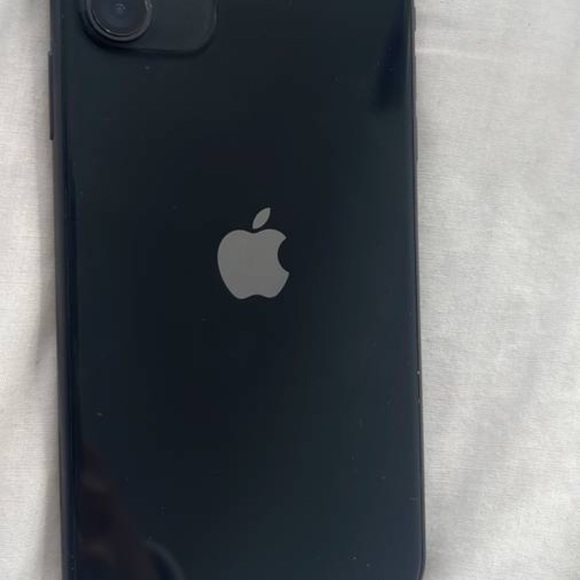 iphone 11 64gb - Space Grey - Picture 3 of 3